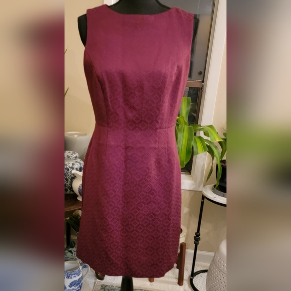 The Limited Maroon Textured Sheath Dress - Picture 2 of 7